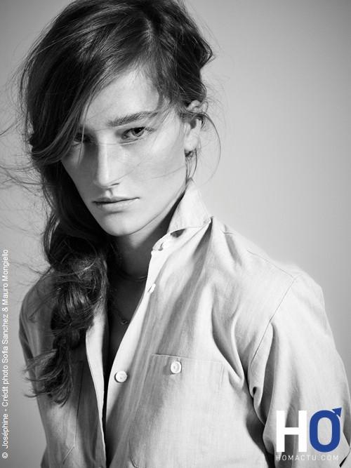 Joséphine Le Tutour remporte la Finale France Elite Model Look 2011