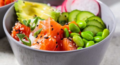 La Fameuse Recette Du Poke Bowl Maison Au Saumon Marin Mode Homme Lifestyle Culture