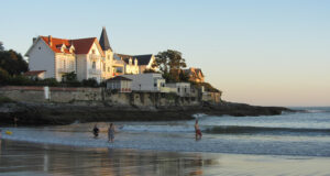 Saint Palais sur Mer : les clowns vont à la plage !