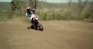 Skullcandy et Red Bull s’associent à Robbie Maddison sur le Record Breaking Jump!