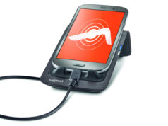 Gigaset : Avec le MobileDock Gigaset, le smartphone trouve sa place à la maison comme au bureau !