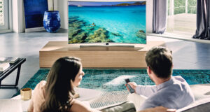 SAMSUNG ELECTRONICS FRANCE ET CANAL+ GROUPE PRÉSENTENT LA PREMIÈRE BOX TV INTÉGRÉE AU TÉLÉVISEUR.