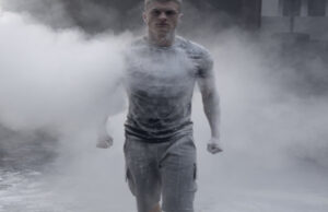 MAXIME SIMOENS lance sa 1ère ligne de prêt à porter masculin.