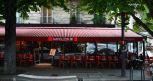 NAPOLEON III : La belle brasserie des Buttes Chaumont !