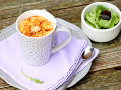 Mug cake aux tomates séchées, chorizo et Société Crème.