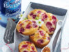 Financiers framboises et caramel croquant salé.