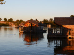 La Vienne et ses trésors : Le Village Flottant de Pressac.