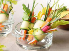 Mini-bouquets de surimi et de légumes.