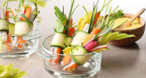 Mini-bouquets de surimi et de légumes.