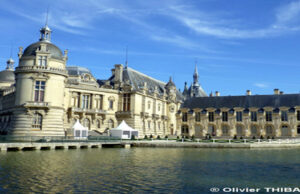 Chantilly 10 septembre : Automobile, Art et Élégance.