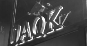 JAQK, On ose le rouge !