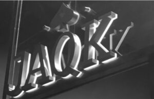 JAQK, On ose le rouge !