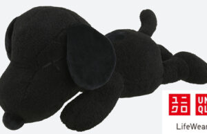 Snoopy à l’honneur de la seconde collection UT KAWS x PEANUTS d’UNIQLO .