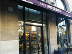 Le Café Pouchkine, place de la Madeleine, un lieu incontournable.