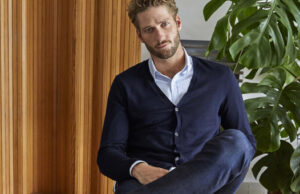 CYRILLUS PRÉSENTE SA COLLECTION HOMME.