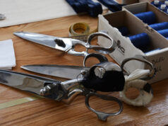 Smalto pour célébrer les 2 étoiles de l’équipe de France de Football à confectionné une tenue de ville.