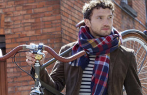 CYRILLUS PRÉSENTE SA COLLECTION HOMME.