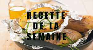 Pommes de terre en robe des champs, sauce cottage cheese et ciboulette.