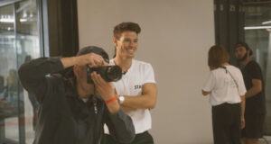 Interview d’Alex Valentin pour son nouveau projet : Devenir Mannequin Pro