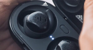 ADIDAS PRÉSENTE LES ÉCOUTEURS ADIDAS TRUE WIRELESS FWD-02 SPORT CONÇUS POUR LE RUNNING