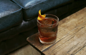 SE DÉSALTERER AVEC UN VERMOUTH FRANÇAIS À L’HEURE DE L’APÉRITIF, TOUT SAUF RÉTRO !