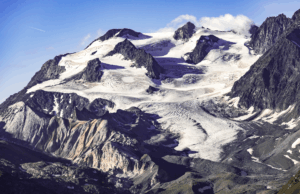 Ă€ la dĂ©couverte des sentiers de randonnĂ©e de la VallĂ©e de MĂ©ribelÂ