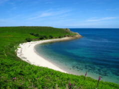 10 criques et plages secrètes en Europe où se détendre cet été