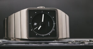 Lip présente la nouvelle BIG TV Titane