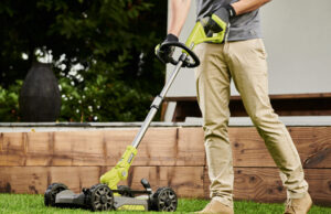 Ryobi® lance une nouvelle tondeuse coupe bordures “3-en-1”18V ONE+™ RY18LMC30A, une solution complète pourl’entretien des petits jardins.