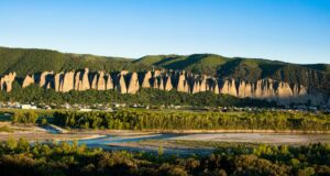 MAPPING VIDÉO SUR UN SITE NATUREL D’EXCEPTION : LES PÉNITENTS DES MÉES