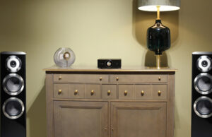 Cabasse met Ă l’honneur ses gammes THE PEARL Collection et Classique ConnectĂ© suite…