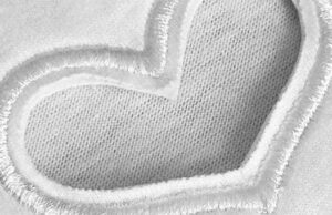 MEYER DÉVOILE DEUX NOUVELLES PIÈCES GRAVÉES DU FAMEUX CŒUR ALSACIEN, LE SLIP ET LE CALEÇON.