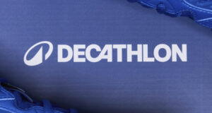 DECATHLON CÉLÈBRE LE BLUE MONDAY EN DÉCLINANT SA SNEAKER RR2K EN BLEU MONOCHROME