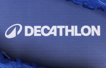 DECATHLON CÉLÈBRE LE BLUE MONDAY EN DÉCLINANT SA SNEAKER RR2K EN BLEU MONOCHROME