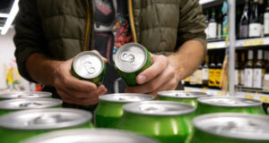 LES 90 ANS DE LA CANETTE :UNE CONSOMMATION PLEINE DE PEPSET UN APPEL À LA MOBILISATION GÉNÉRALEPOUR 90 % DE CANETTES RECYCLÉES EN 2030