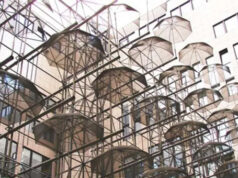 Le Parapluie de Cherbourg x Petrusse : l’héritage de deux maisons