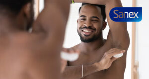 Sanex – Comprendre la différence entre un déodorant et un anti-transpirant