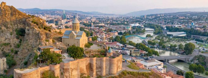 Géorgie: un voyage entre couleurs, traditions et expériences