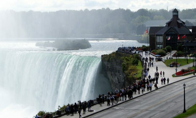 table-rock-visitor-center-1325x800-250k