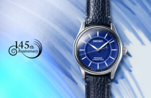 PRESAGE CÉLÈBRE LES 145 ANS DE SEIKO AVEC UN CADRAN EN PORCELAINE D’ARITA BLEU COBALT.
